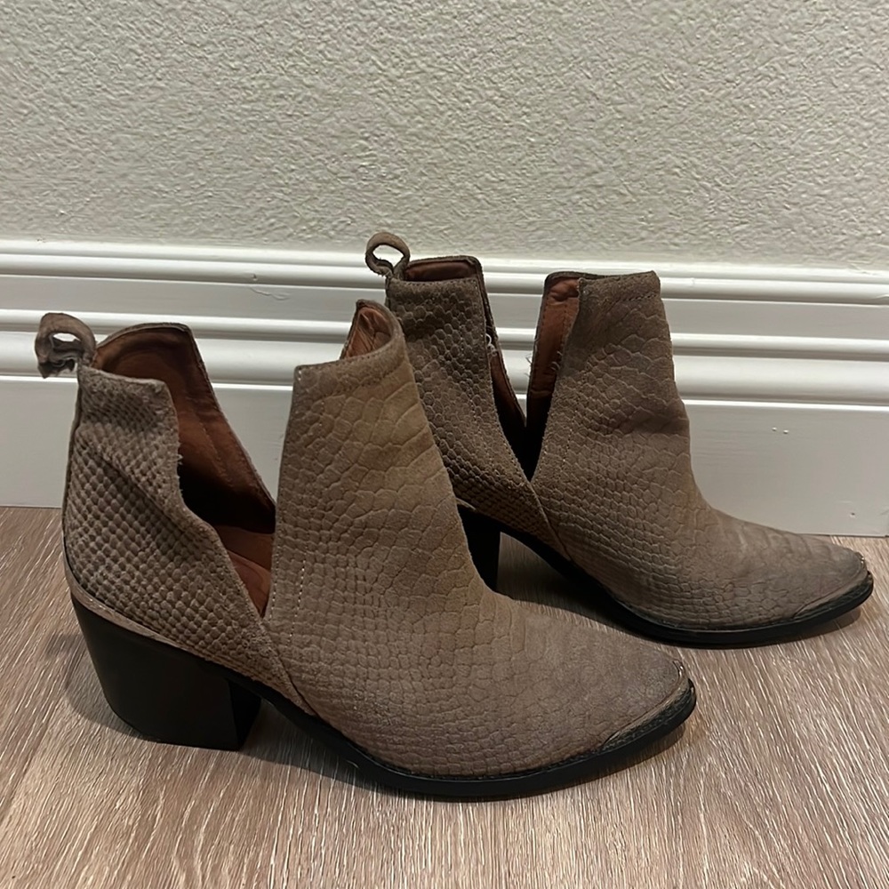 Jeffrey Campbell boots